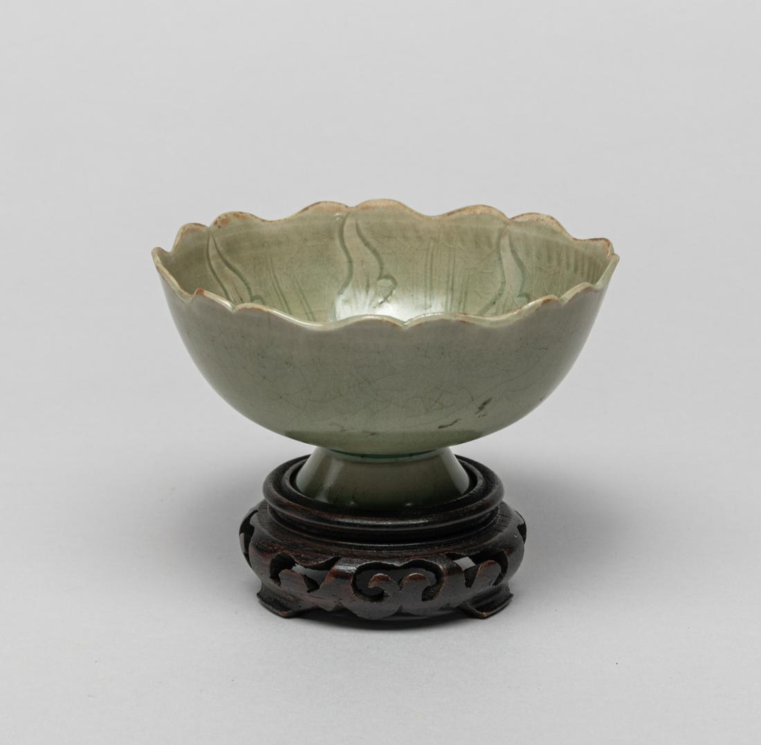 Rare Korean Glazed Porcelain Tea Cup (1 of 10)