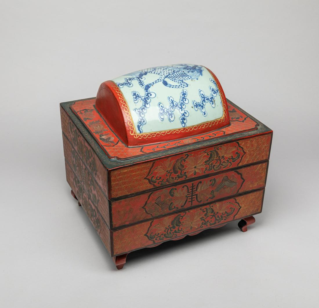 Large Chinese Porcelain & Lacquer Box (1 of 11)