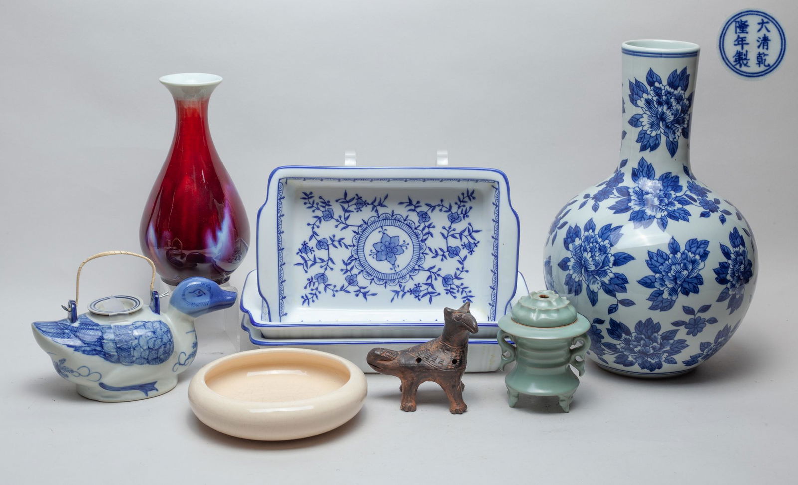 Chinese Export Porcelain Pieces (1 of 17)