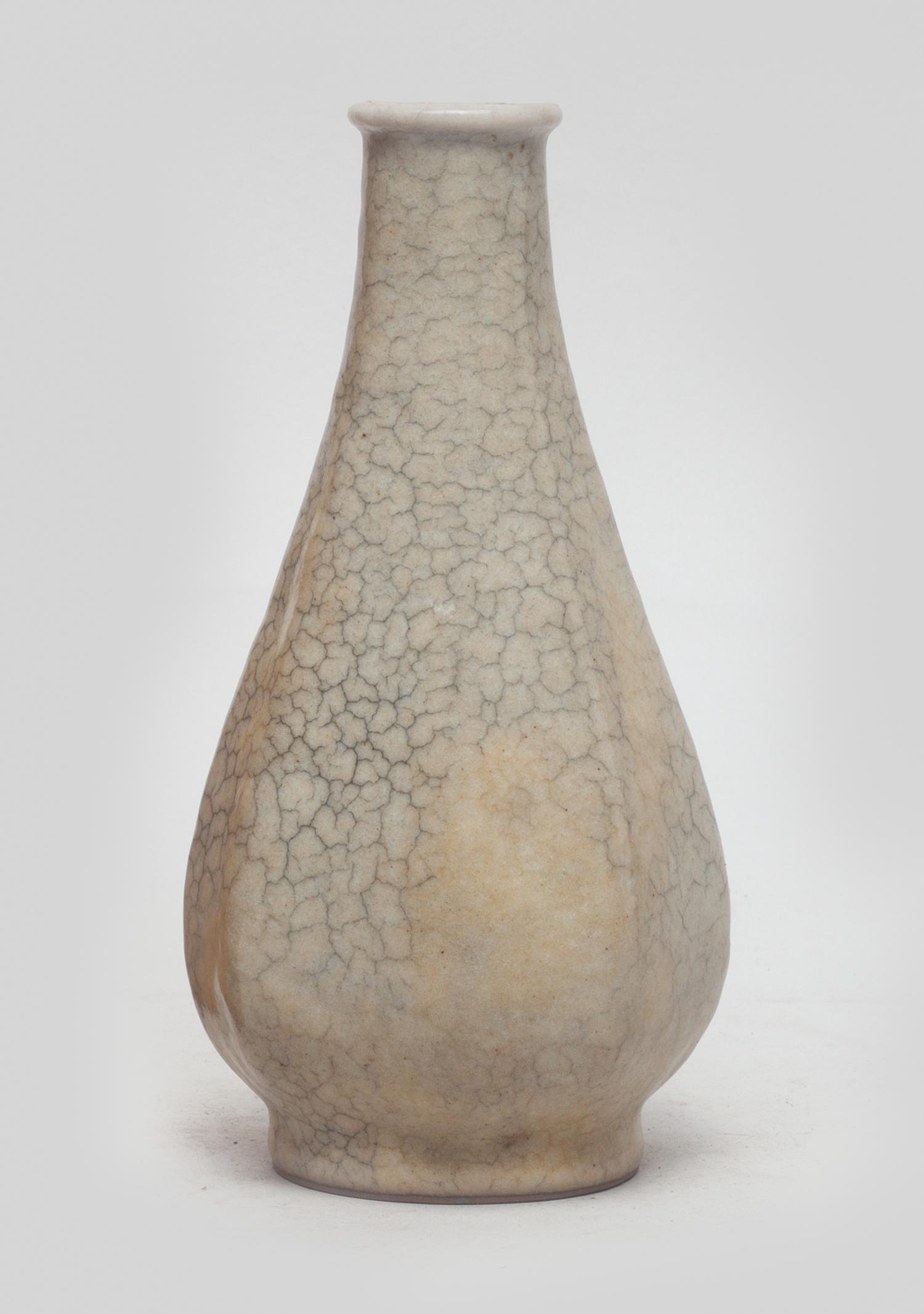 Chinese Ge Type Porcelain Cabinet Vase (1 of 8)