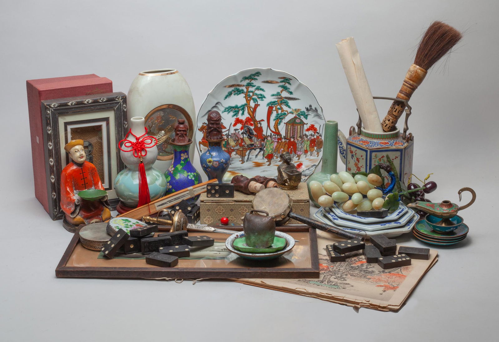 Estate Chinese/ Asian Decors (1 of 20)