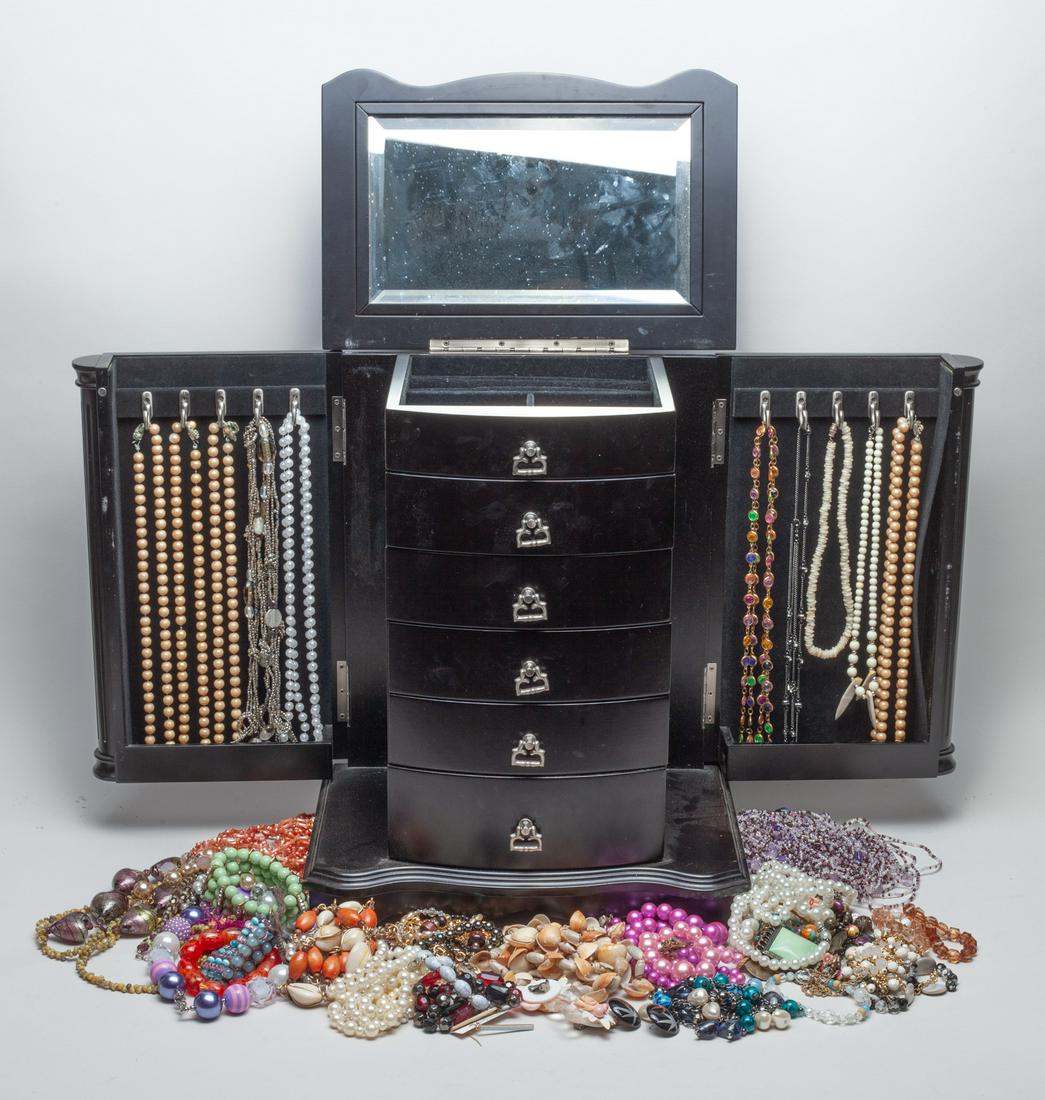 Collection of Costume Jewelry w/ Large Box: Including designed necklaces, earrings and bracelets, about 46 pieces in total, with a large jewelry box. 15.8inch H, 12.3inch L, 8.2inch W (box size).