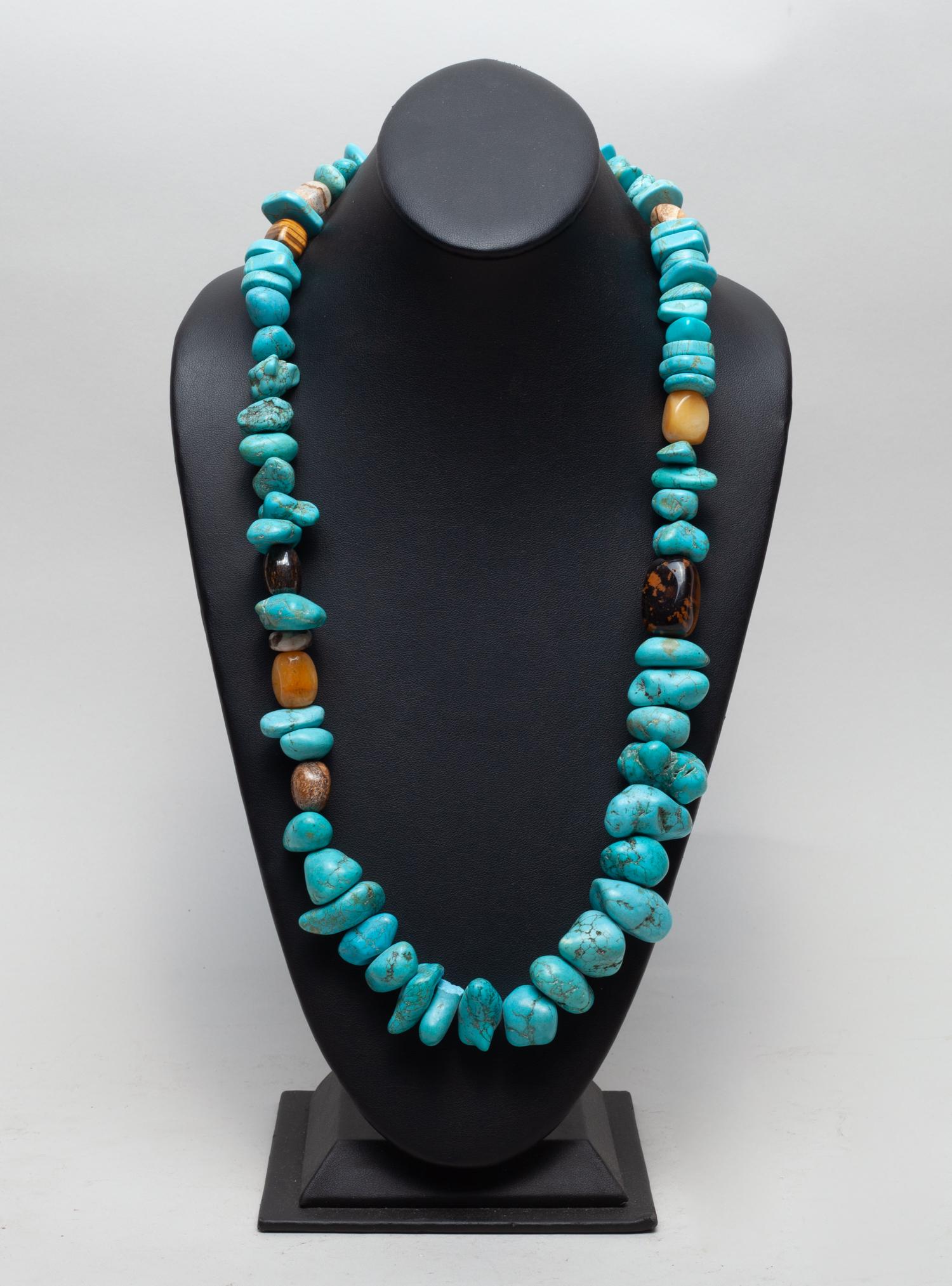 American Indian Type Turquoise Like  Necklace (1 of 10)