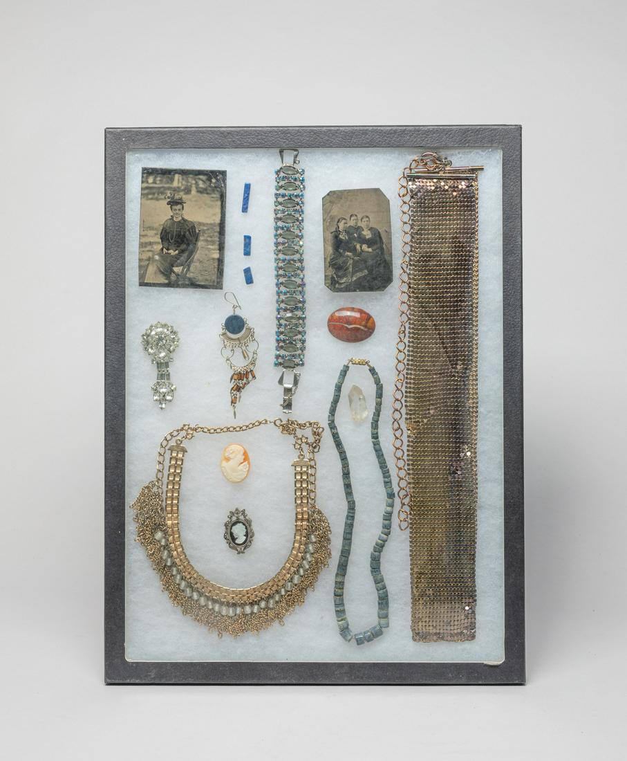 English Vintage Jewelry Sets (1 of 12)