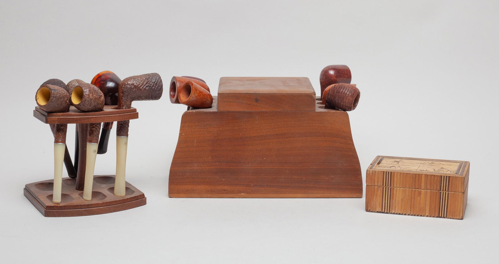 Vintage Pipe & Stand Collections (1 of 7)