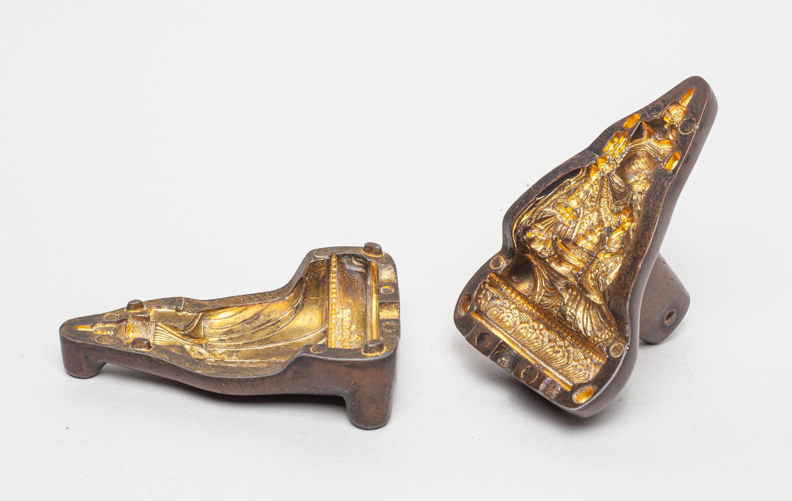 Tibetan Gilt Bronze Buddha Mould: Collectible Tibetan bronze Buddha sculpture mould, the gilt interior inscribed with Buddhist characters. 4.4inch L, 2.8inch W, 3.2inch H.