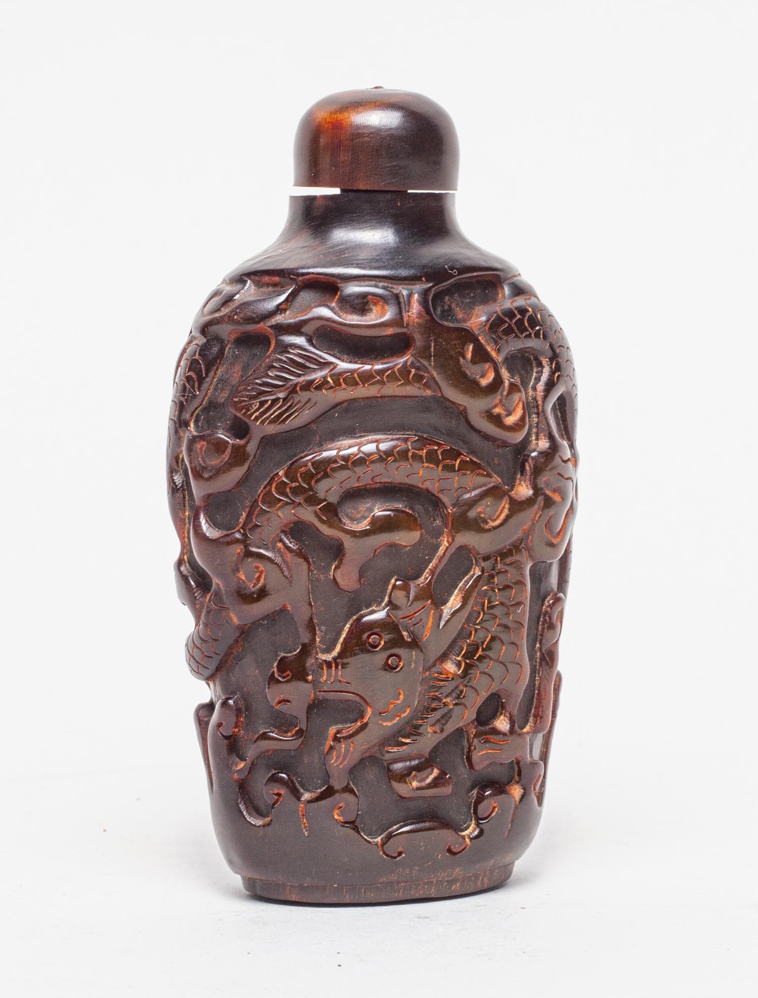 Large Chinese Horn Carved Snuff Bottle (1 of 12)