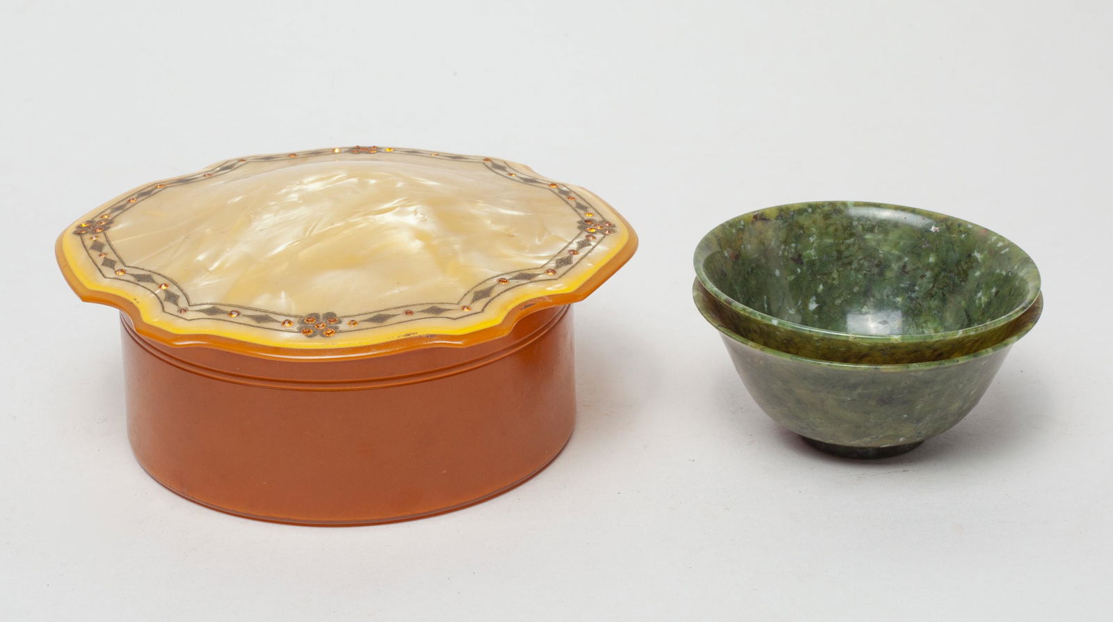 Chinese Spinach Jade Cups (1 of 6)