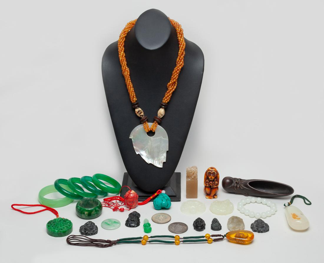 Estate Chinese Jade, Stone & Decors (1 of 19)