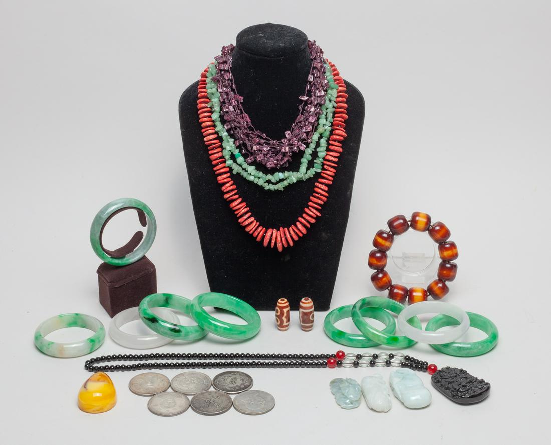Chinese Bangle & Estate Pieces (1 of 15)