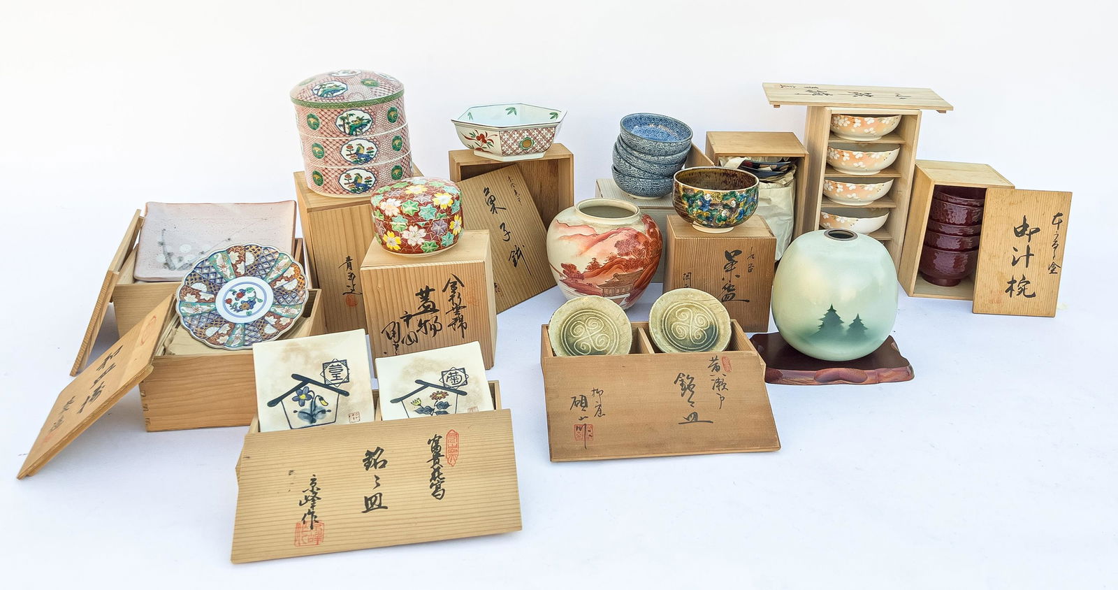 Vintage Japanese Porcelain Vases, Cups & Bowls (1 of 18)