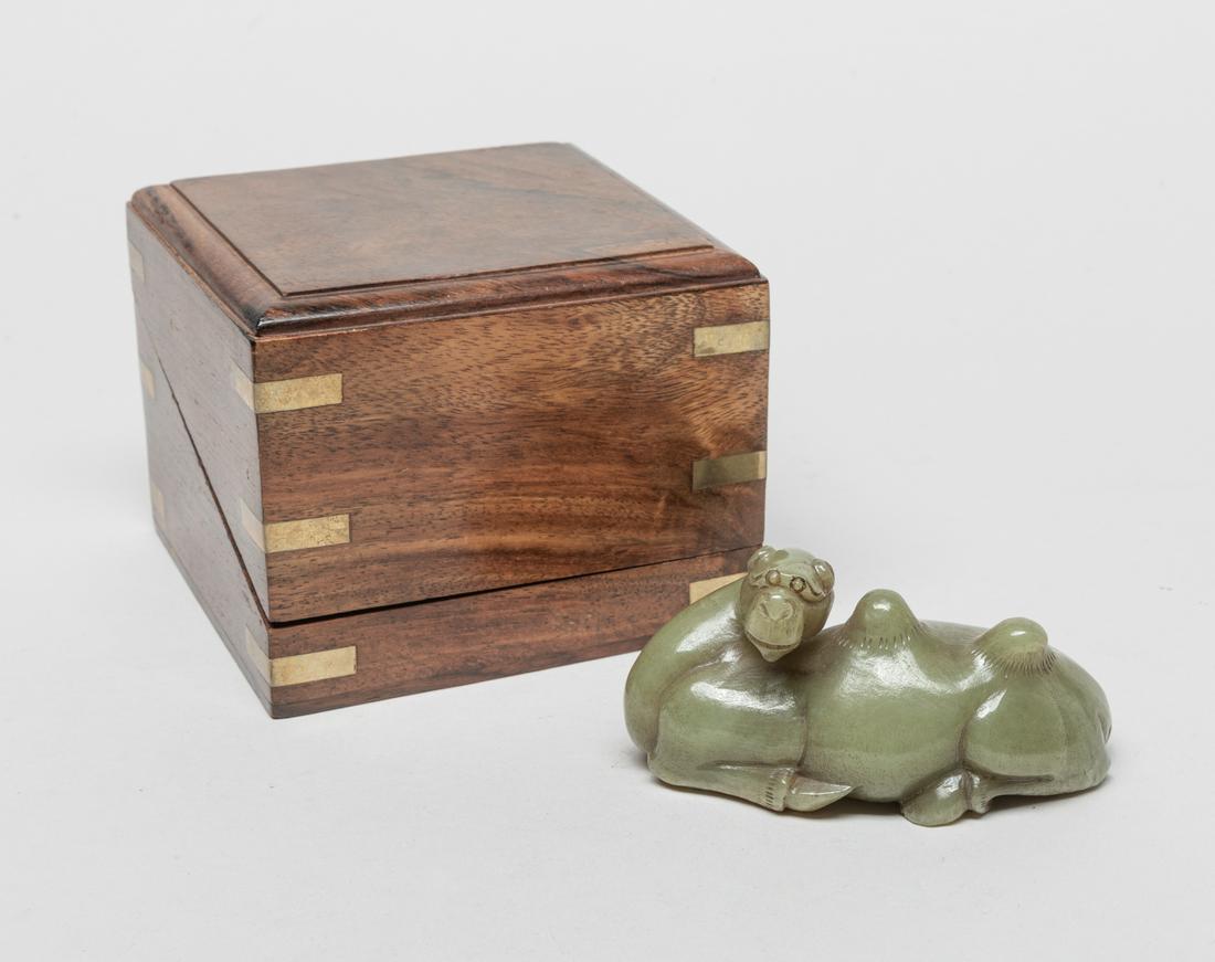 Chinese Jade Paper Weight w/ Box (1 of 10)