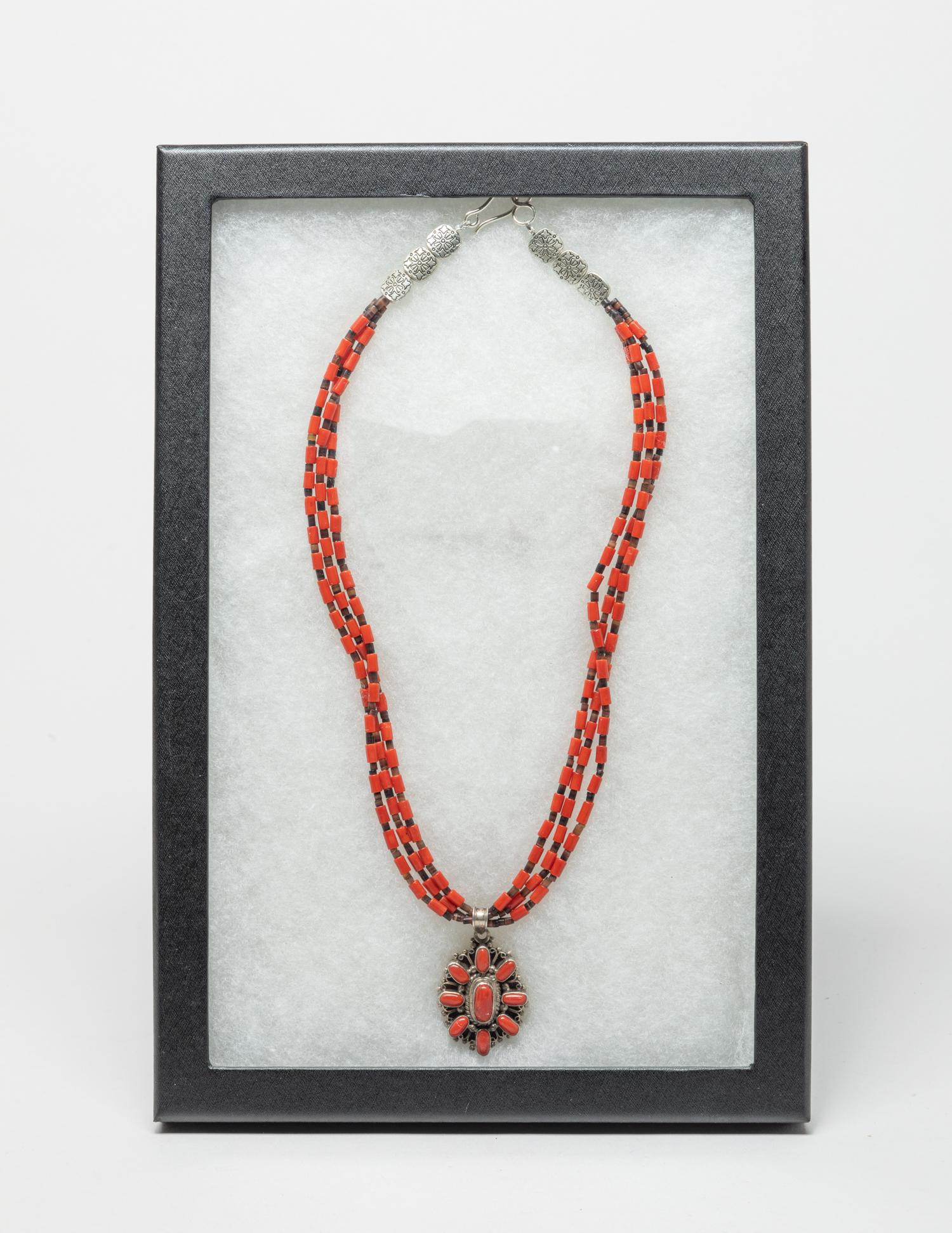 Zuni Coral Like Necklace (1 of 8)