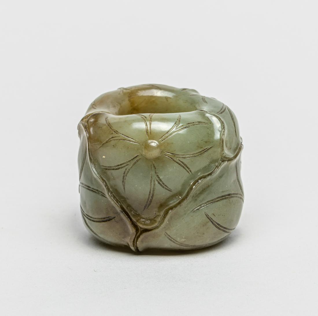 Large Chinese Jade Carving Thumb Ring (1 of 11)