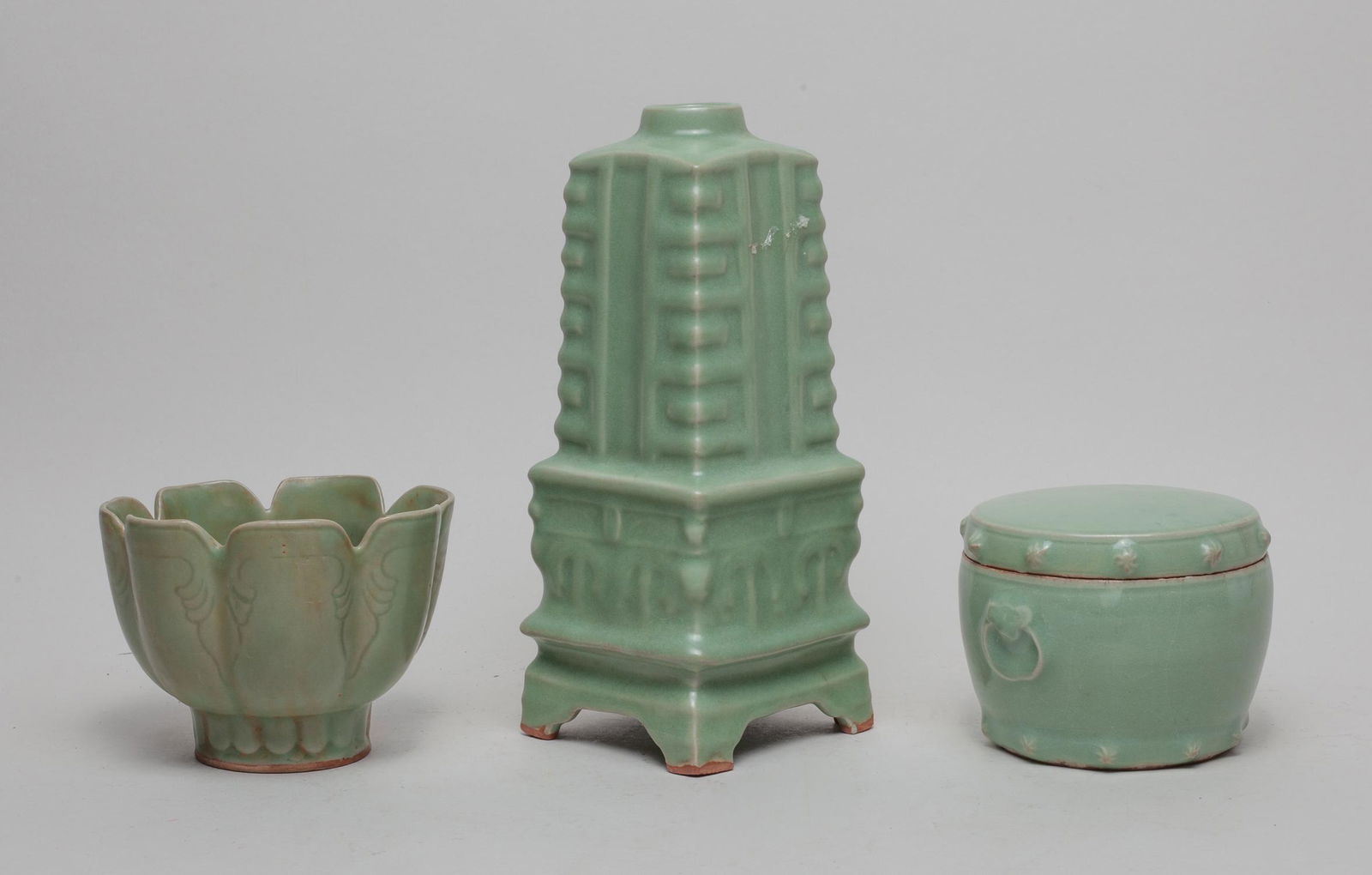 Estate Chinese Longquan Porcelain Pieces (1 of 14)