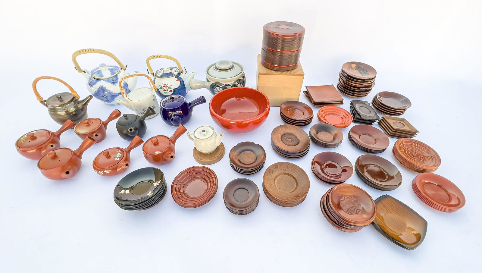 Vintage Japanese Tea Pots & Services (1 of 19)