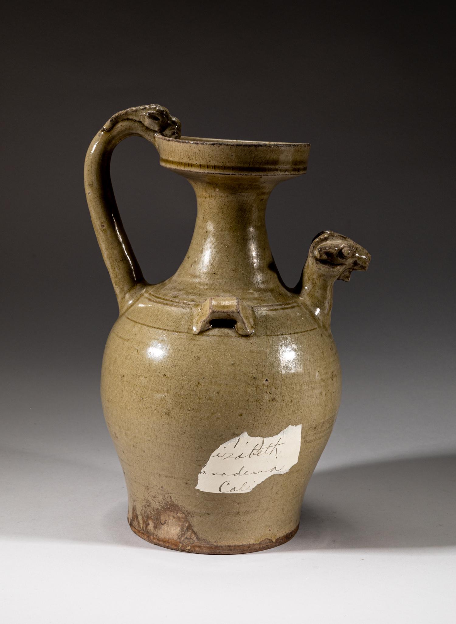 Chinese Yue Stoneware Pot (1 of 9)