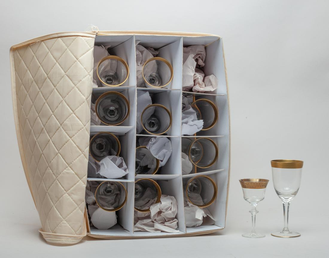Italian Gold on Glass Wine Cup: Set of 24 Italian type gold-color rim glass wine cups. Approx. 5.8-2.6 inch (each).