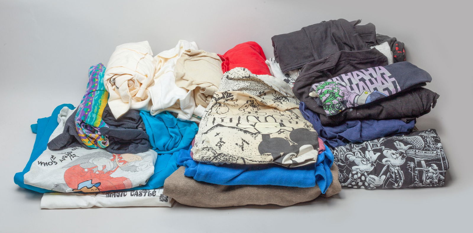 Large Set Disney & Other Used T-shirts (1 of 7)