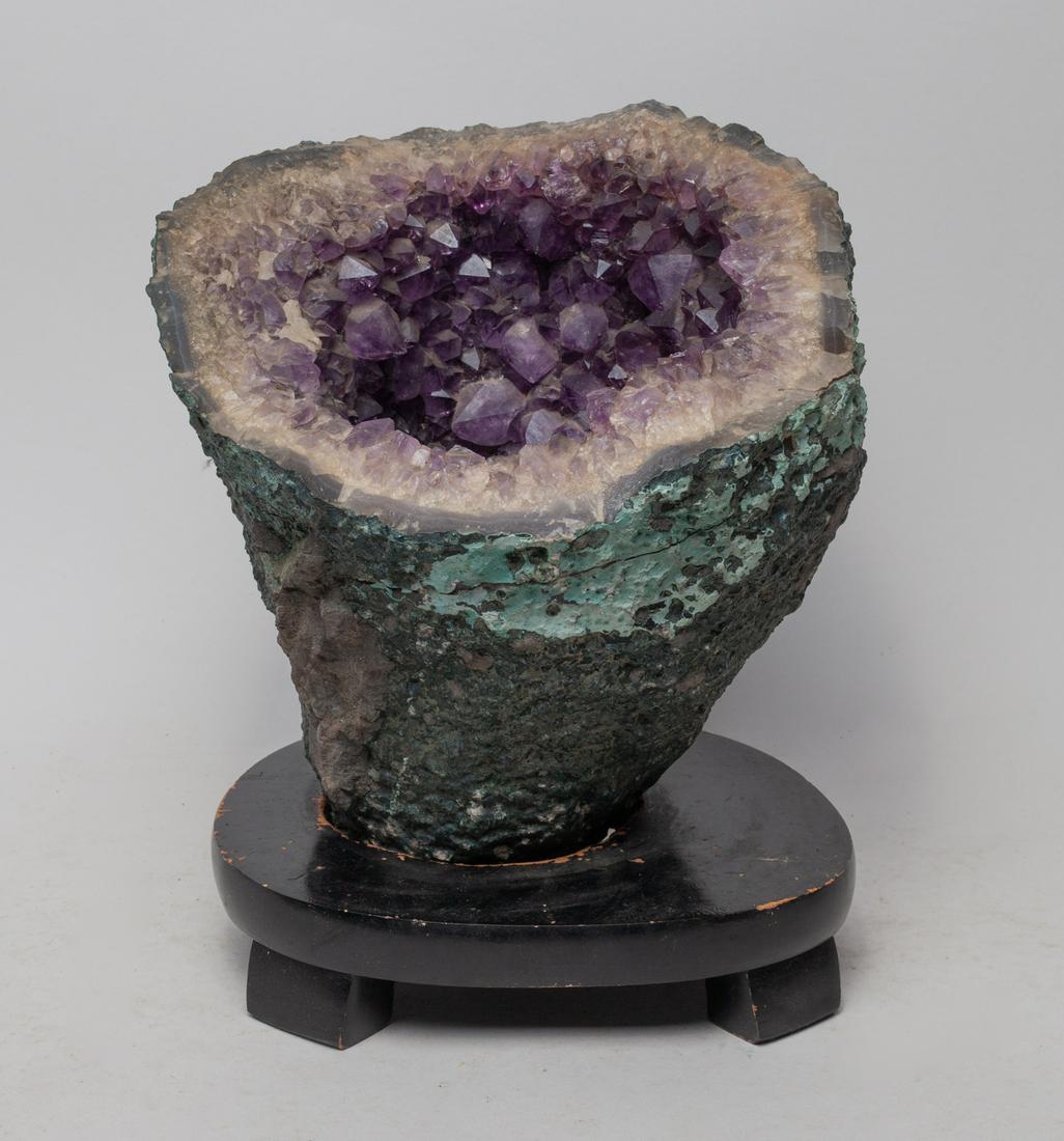 Collectible Amethyst Geode (1 of 11)