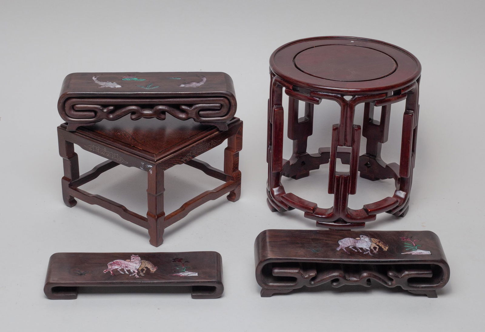 Vintage Chinese Wood Stand Inlaid MOP (1 of 13)