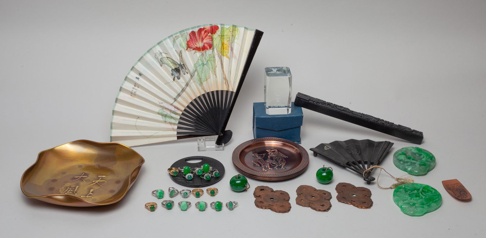 Estate Chinese Color Stone, Rings & Decors (1 of 17)