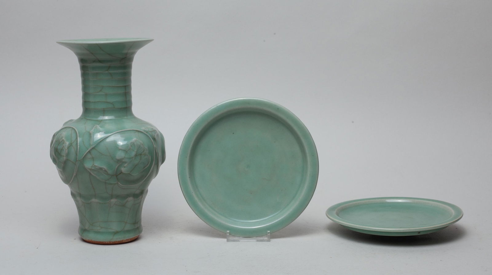 Collectible Chinese Longquan Porcelain Set (1 of 13)