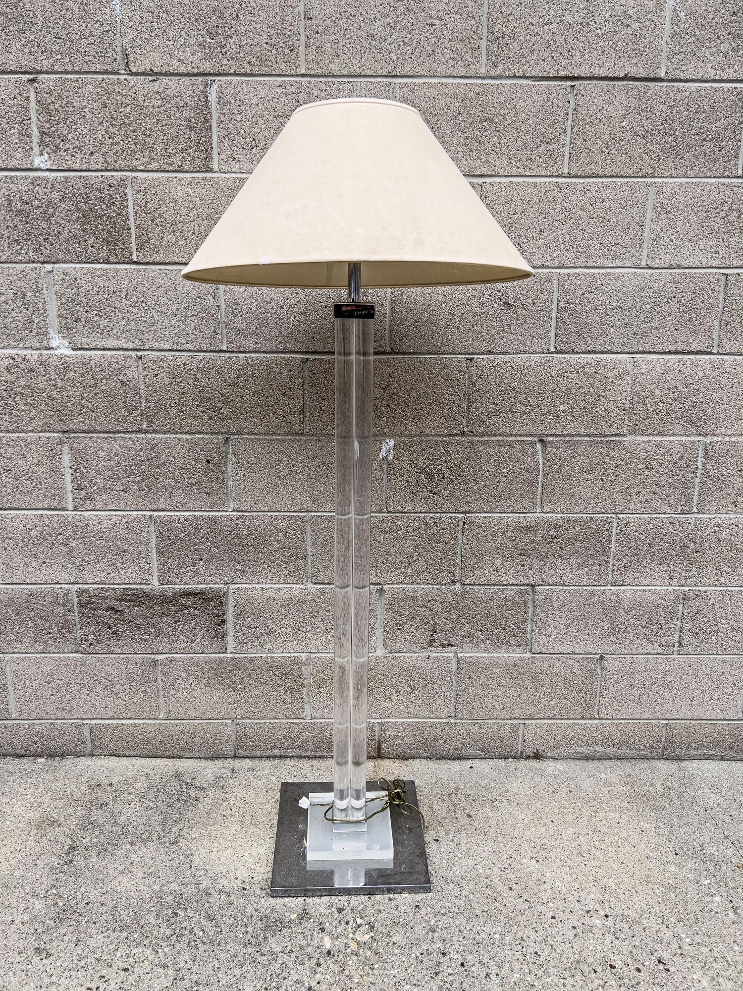 Mid-Century Acrylic Living Room Lamp: Acrylic living room tall decor lamp, with lamp shade. Approx. 63.5-25 inch (with lamp shade).