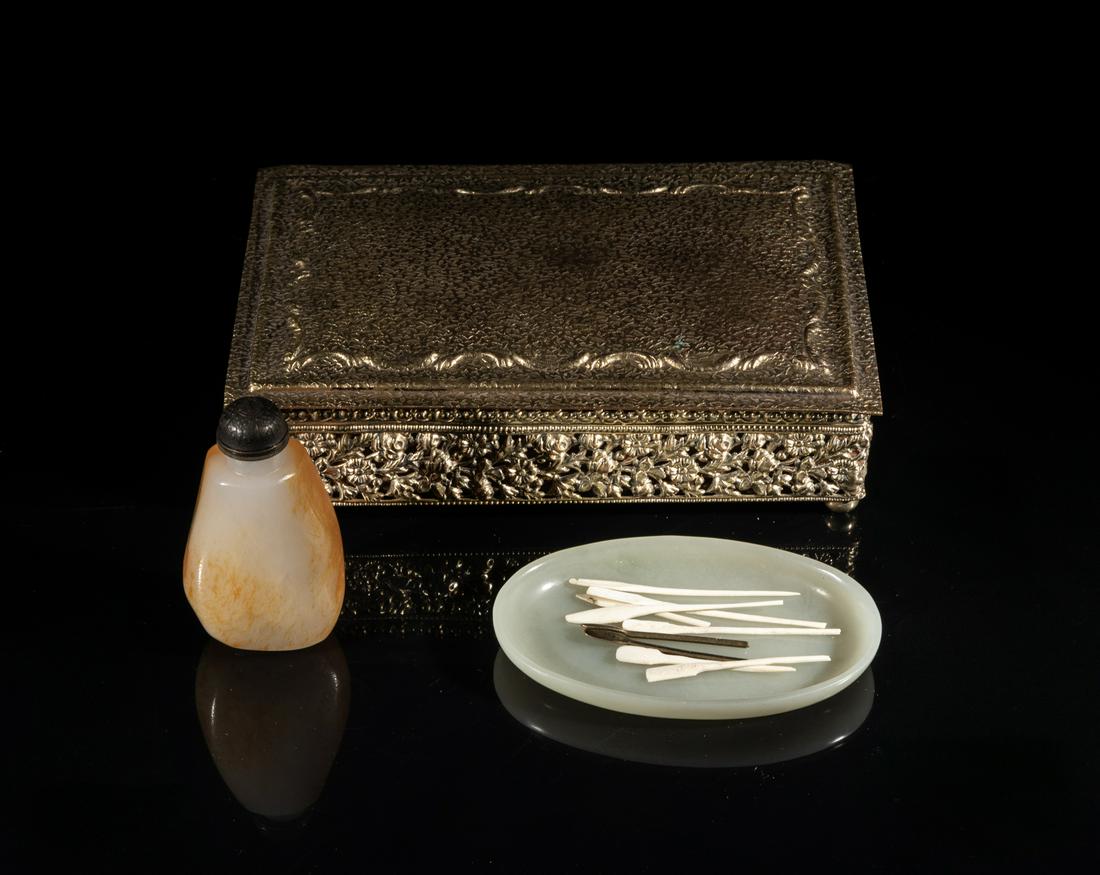 Chinese Jade Snuff Bottle & Snuff Dish (1 of 12)