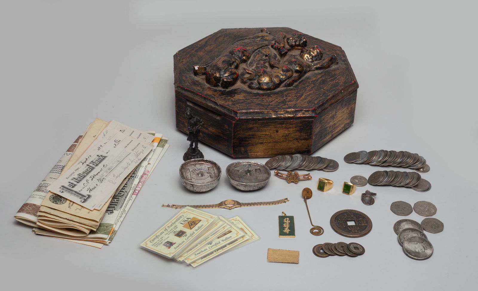 Estate Gold Pieces, World Coins, Stocks (1 of 7)