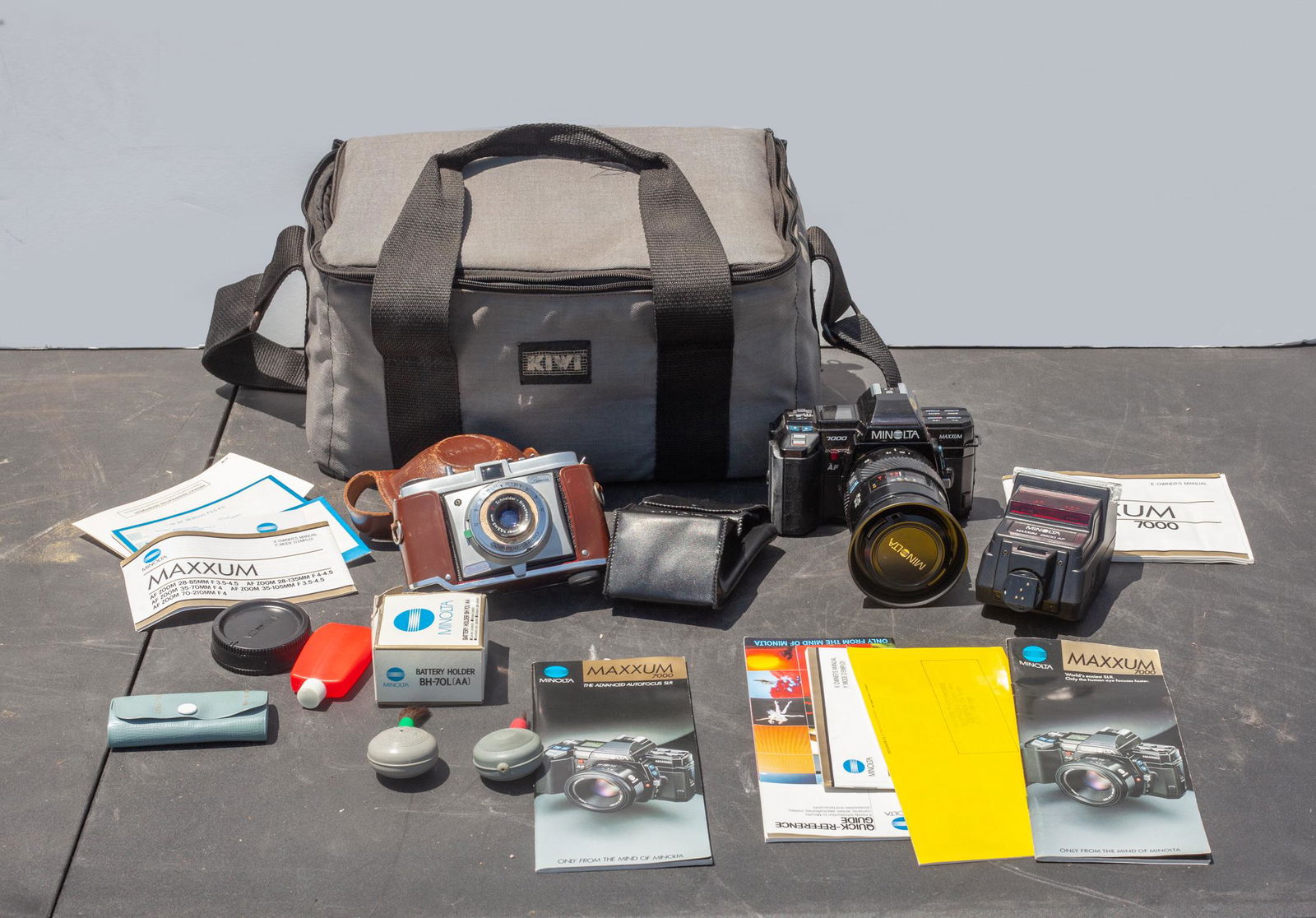 Two Vintage Cameras (1 of 11)