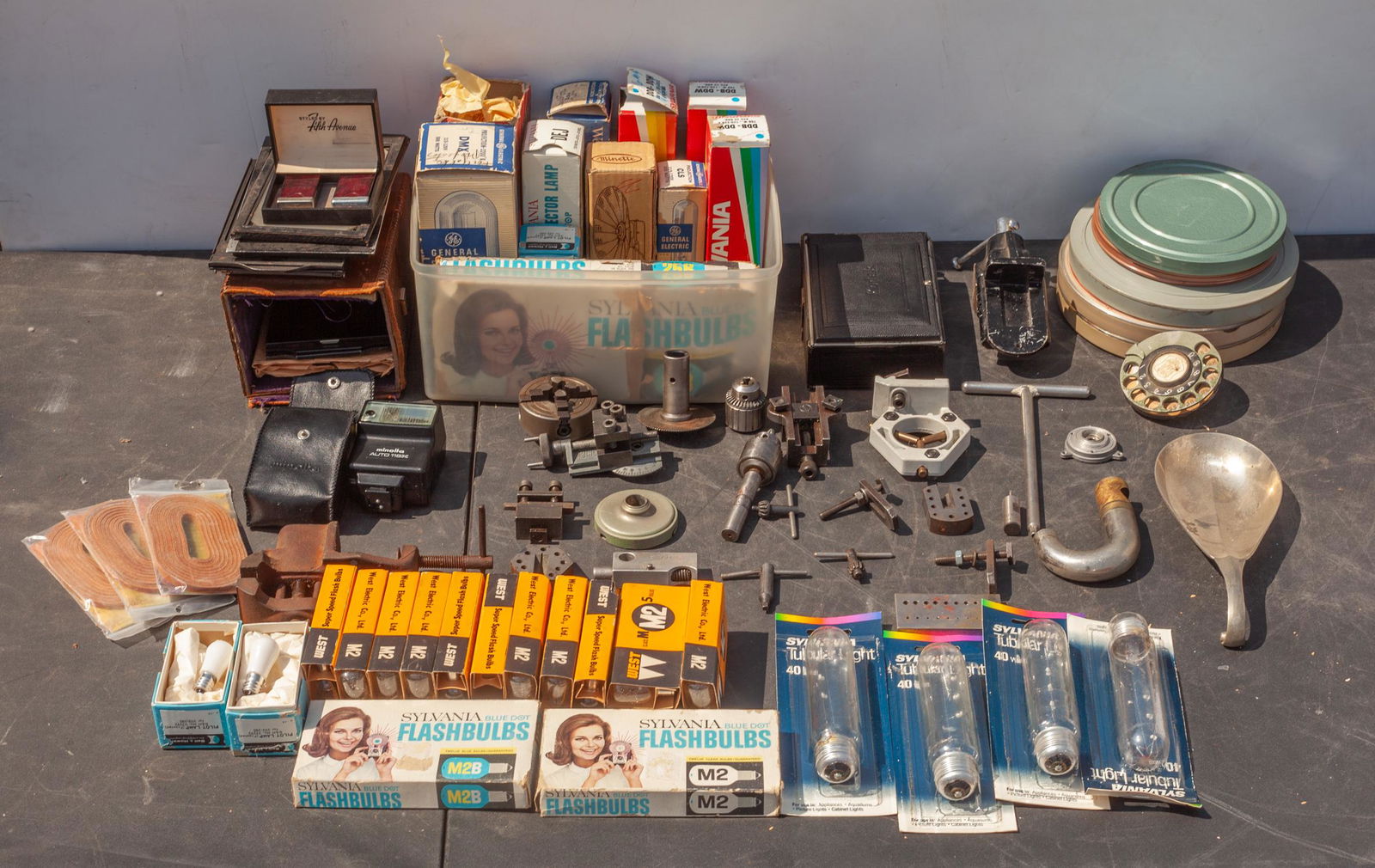 Estate Cameras, Bulbs & Accessories (1 of 11)