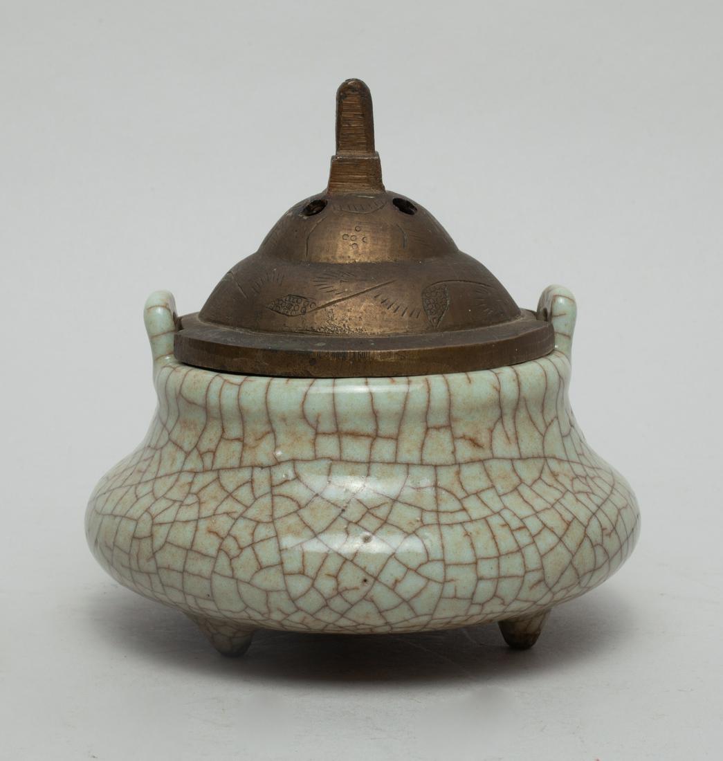 Chinese Ge Stoneware Porcelain Censer (1 of 9)