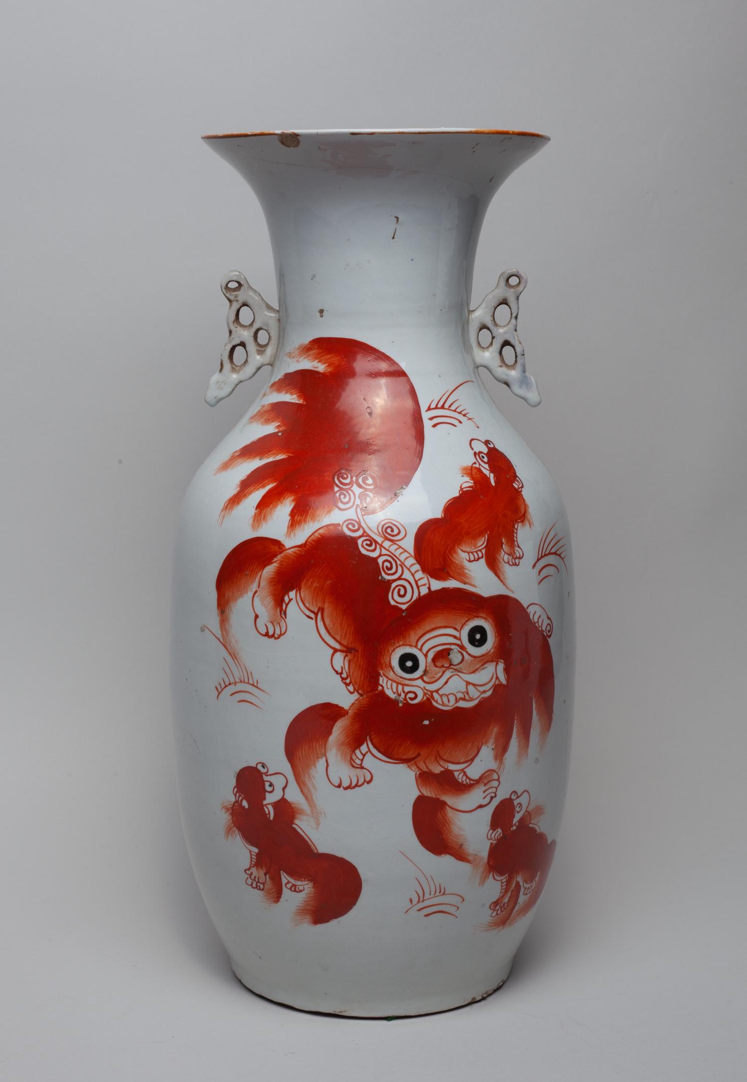 Tall Chinese Old Porcelain Vase (1 of 12)