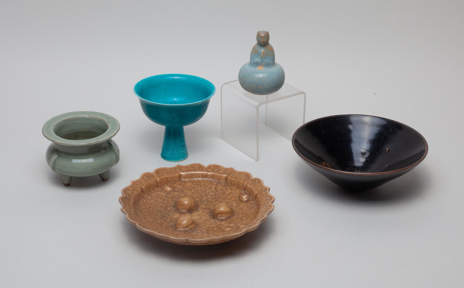 Estate Chinese Porcelain Pieces (1 of 17)