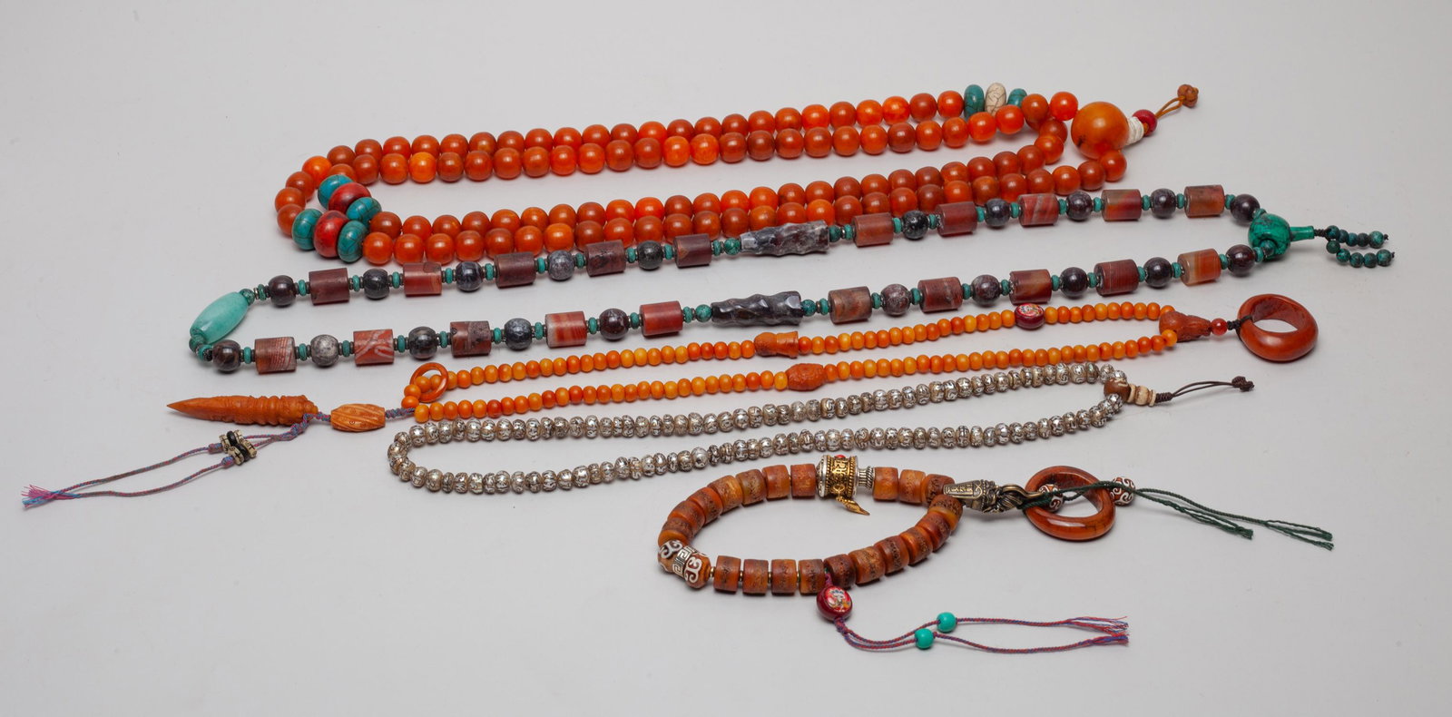 Chinese Sino-Tibetan Prayer Beads: Chinese Sino-Tibetan bone, agate, stone and composite prayer beads. Size varies.