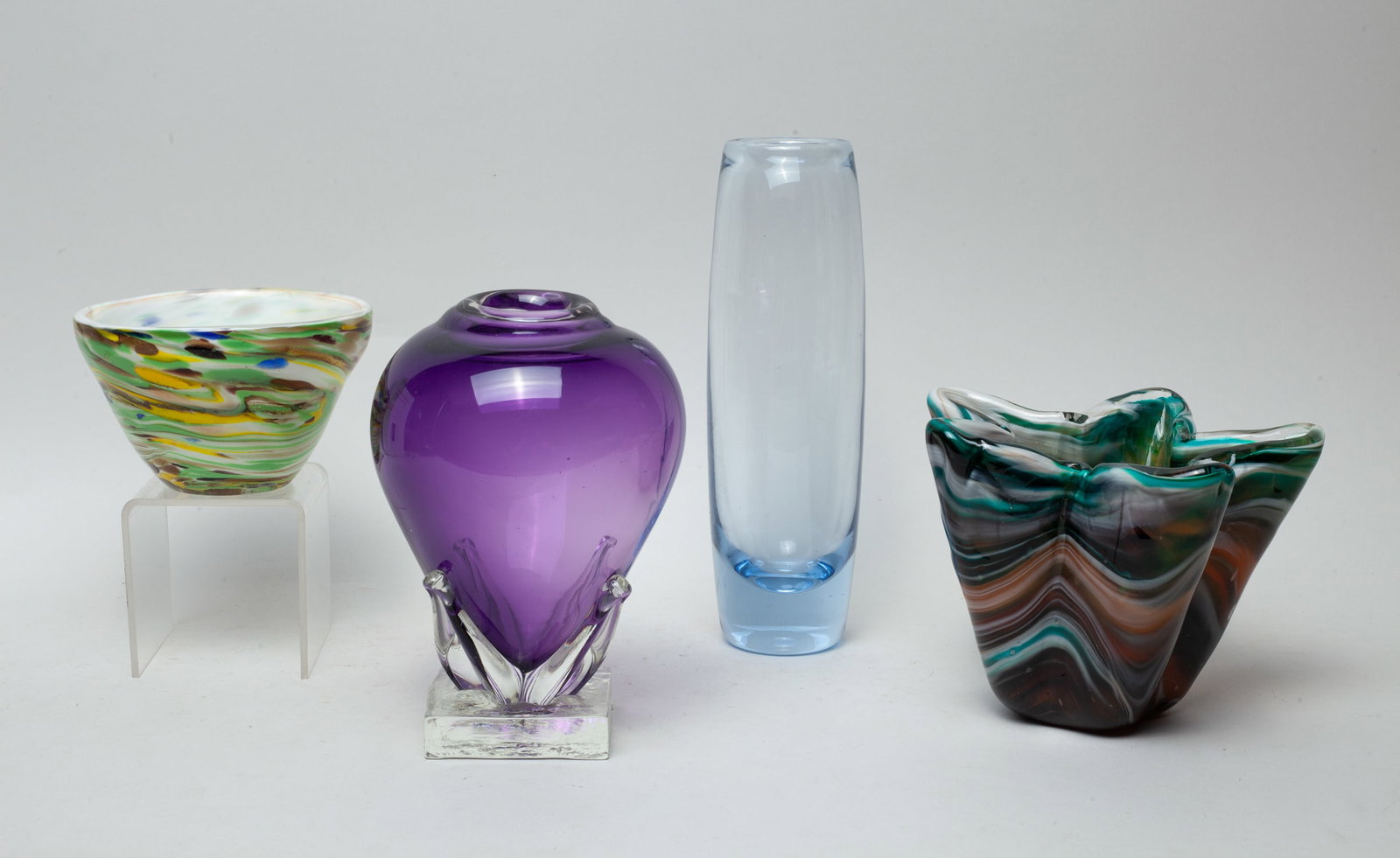 Vintage Decor Art Glass Vases (1 of 11)