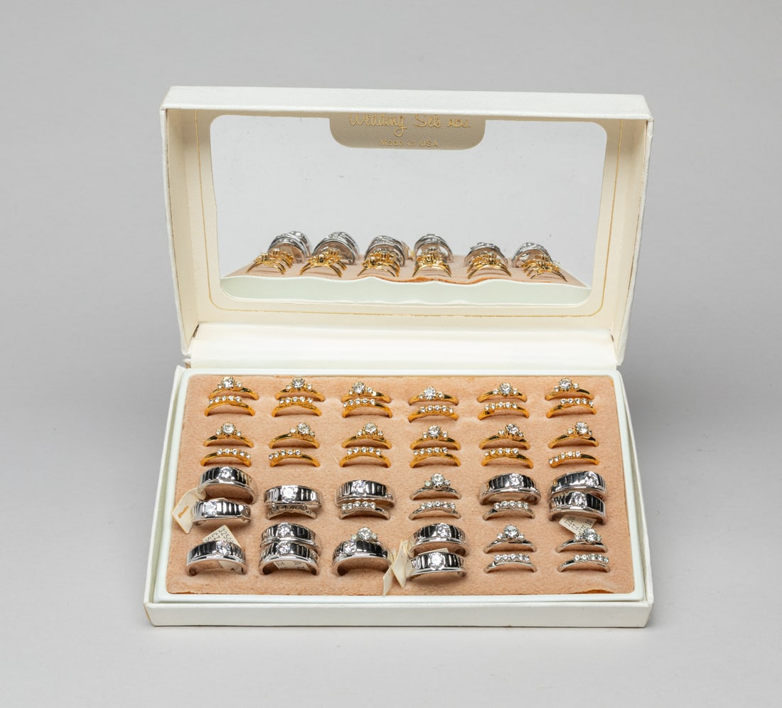 Simulated Diamond Rings (1 of 9)