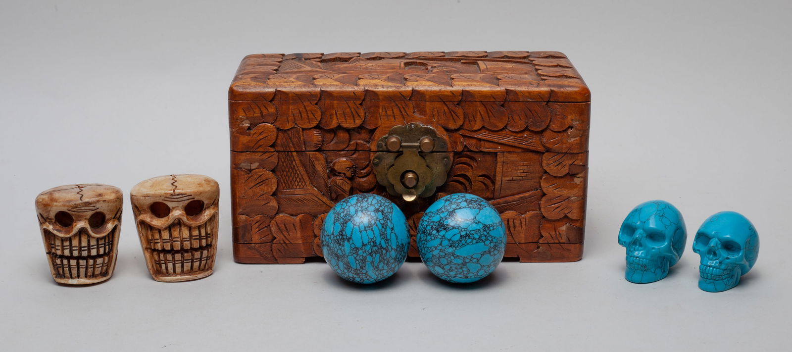Tibetan Skull Sculpture & Turquoise Like Balls (1 of 13)