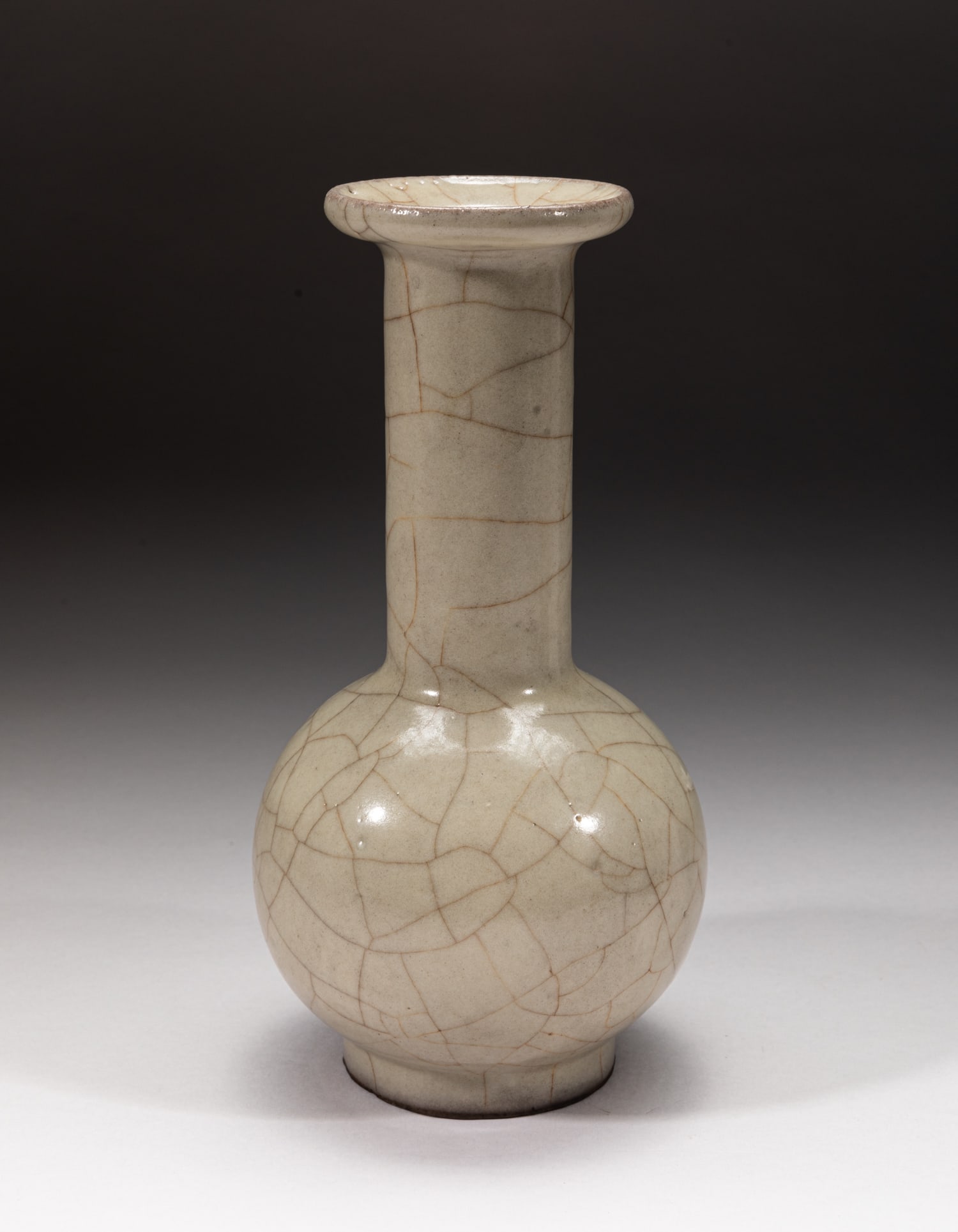 Chinese Ge Ware Porcelain Vase (1 of 10)