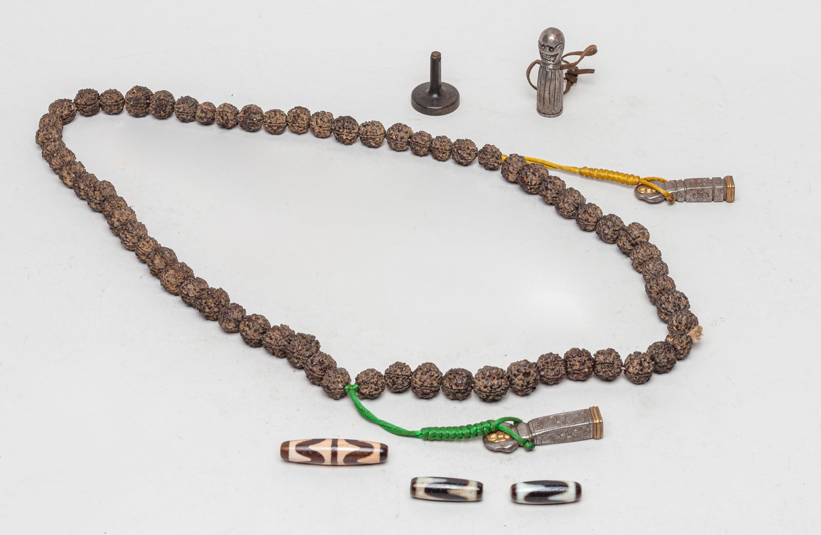 Tibetan Dzi Beads, Necklace & Seals (1 of 19)
