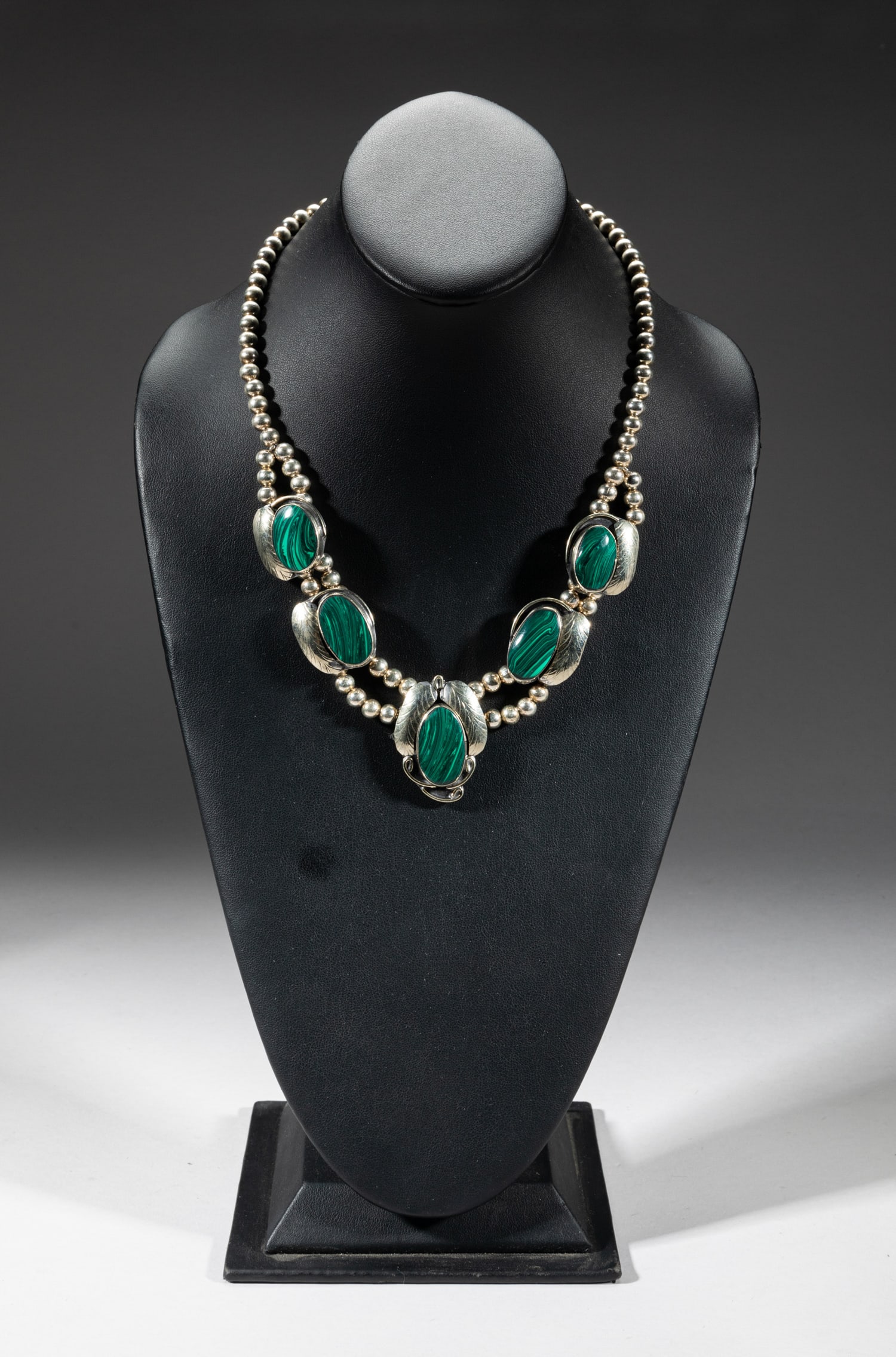 American Indian Silver Necklace w/ Malachite (1 of 7)