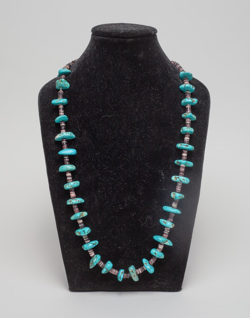 Old Zuni Turquoise Like Necklace (1 of 5)