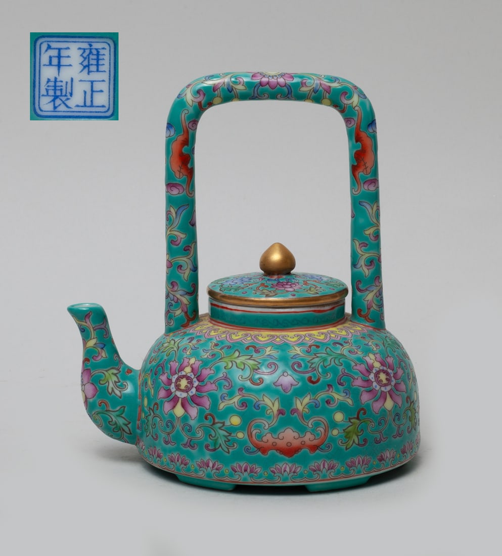 Chinese Enameled Porcelain Pot (1 of 10)