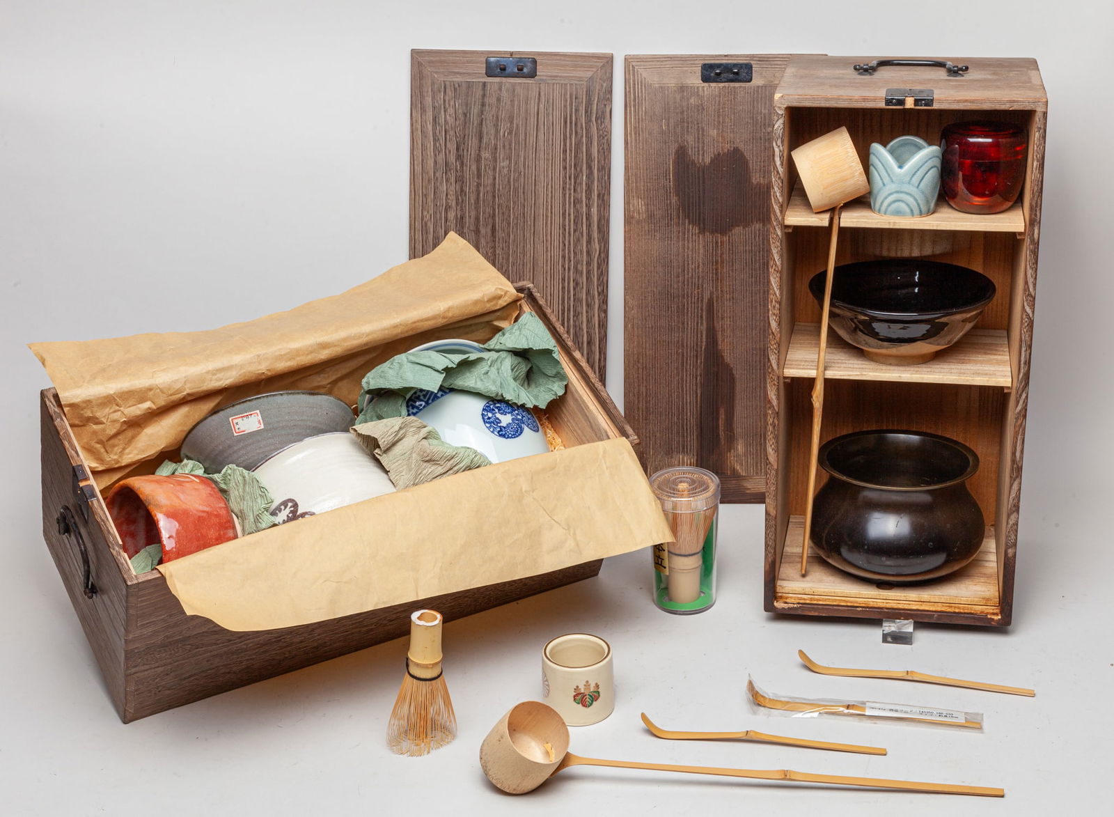 Vintage Japanese Porcelain & Lacquer Tea Sets Auction