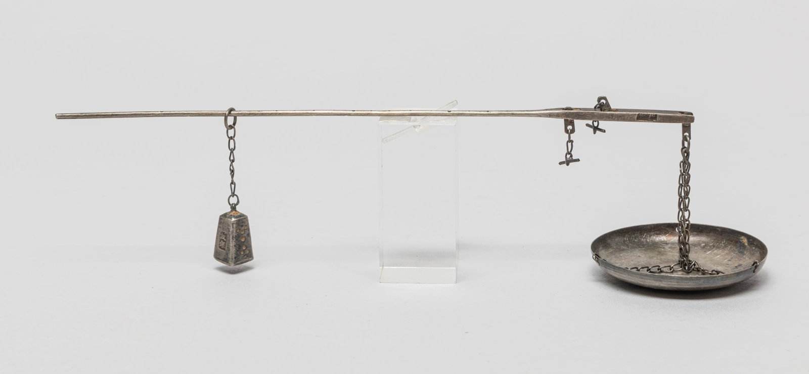 Chinese Silver Scale: Chinese silver scale, inscribed with two two-character marks on both the plate and pole. Approx. 23 gram (total weight).