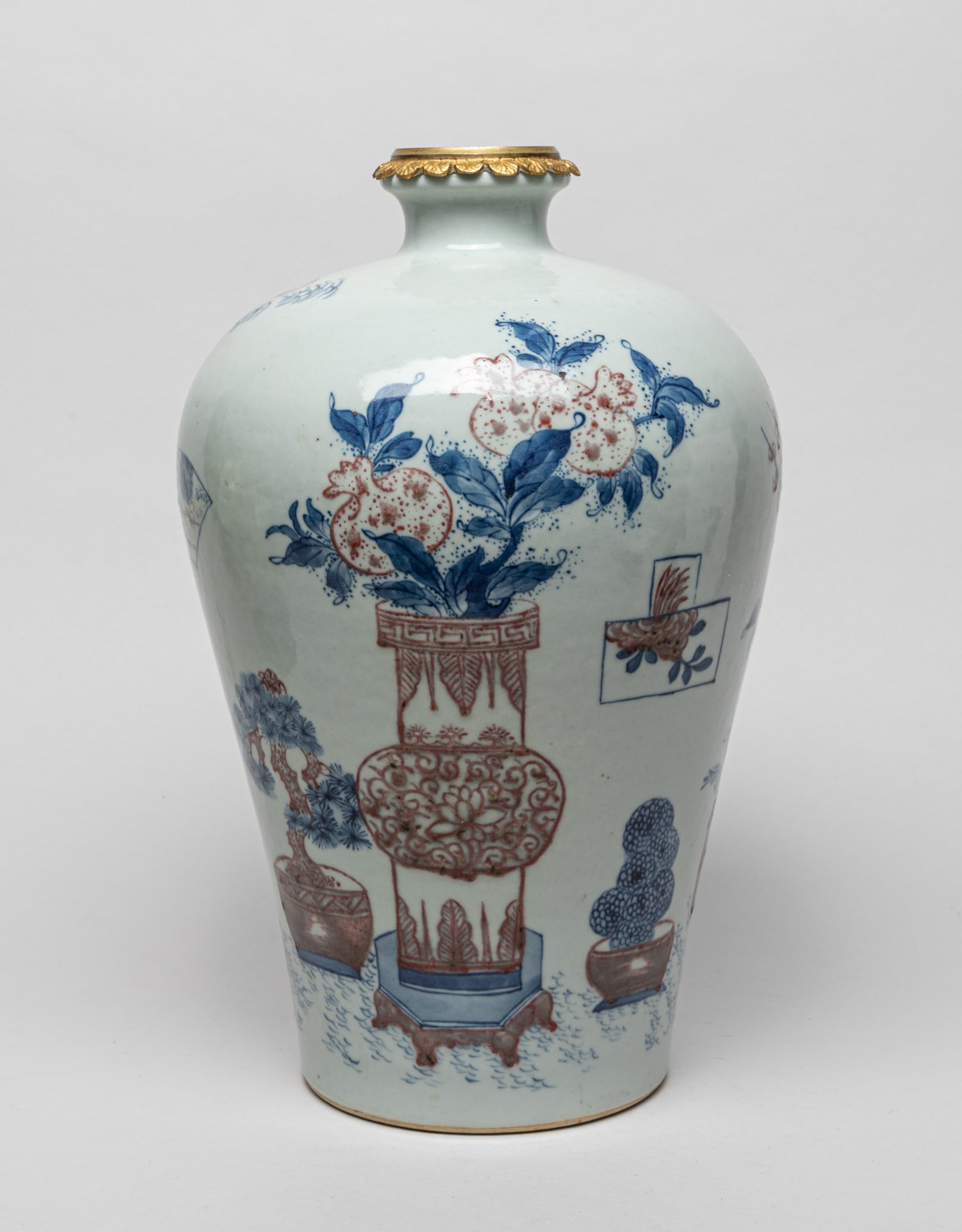 Large Chinese Export Porcelain Vase (1 of 12)