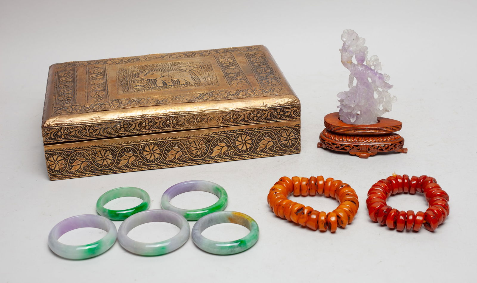 Chinese Bangles, Sculpture & Beads (1 of 12)