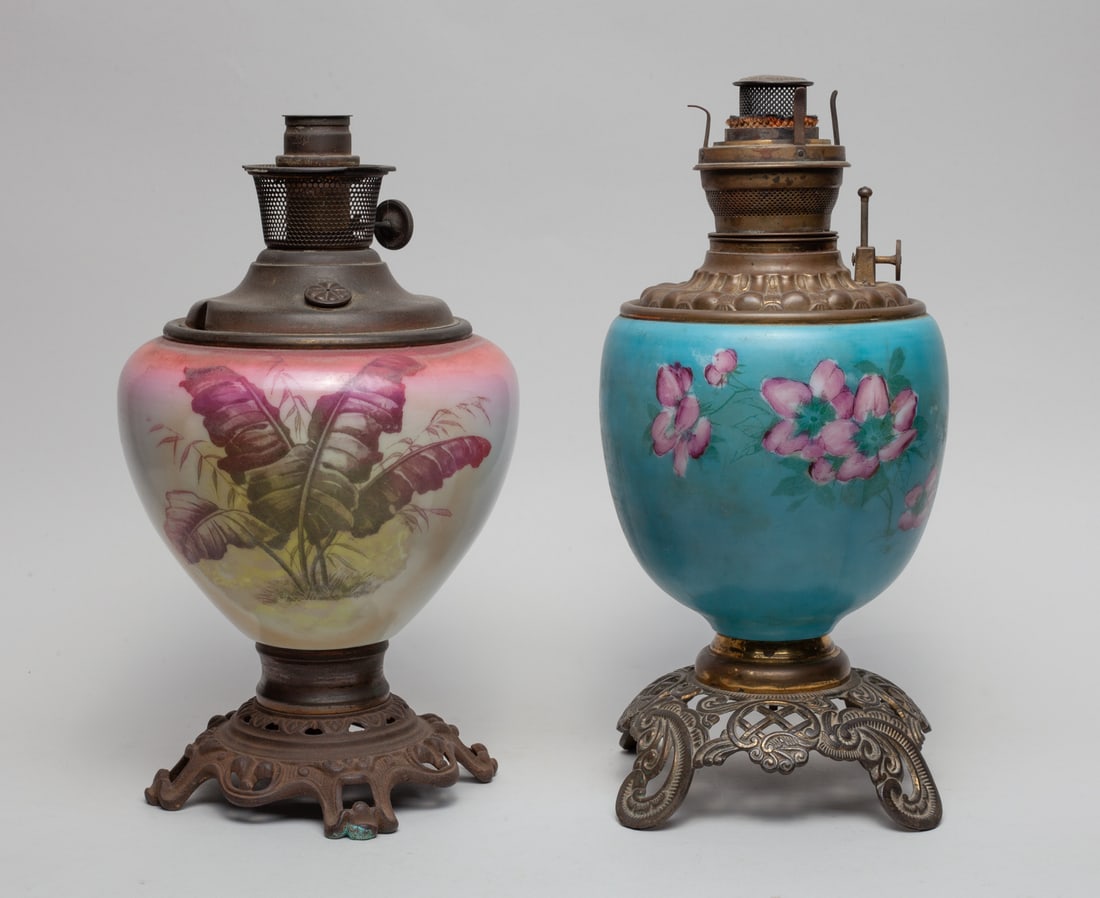 Two Antique Victorian Oil Lamps (1 of 12)