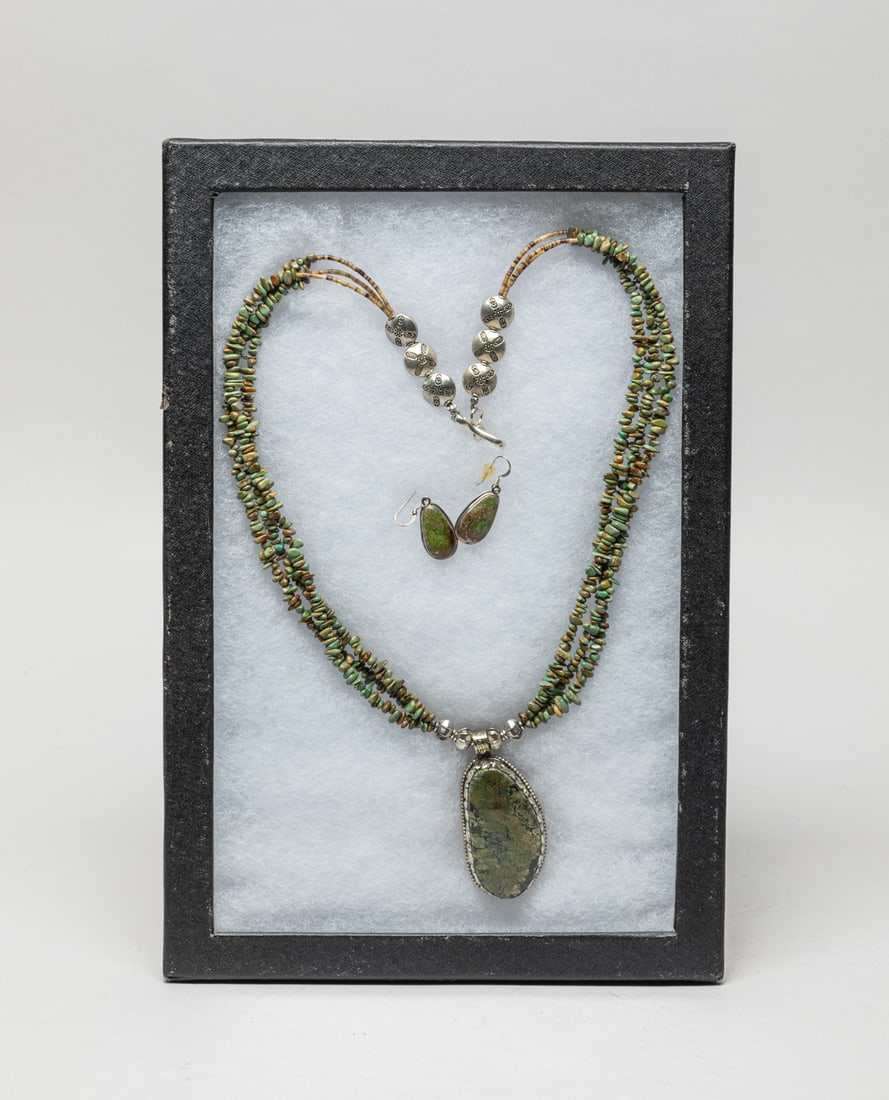 Vintage Zuni Turquoise Necklace (1 of 7)